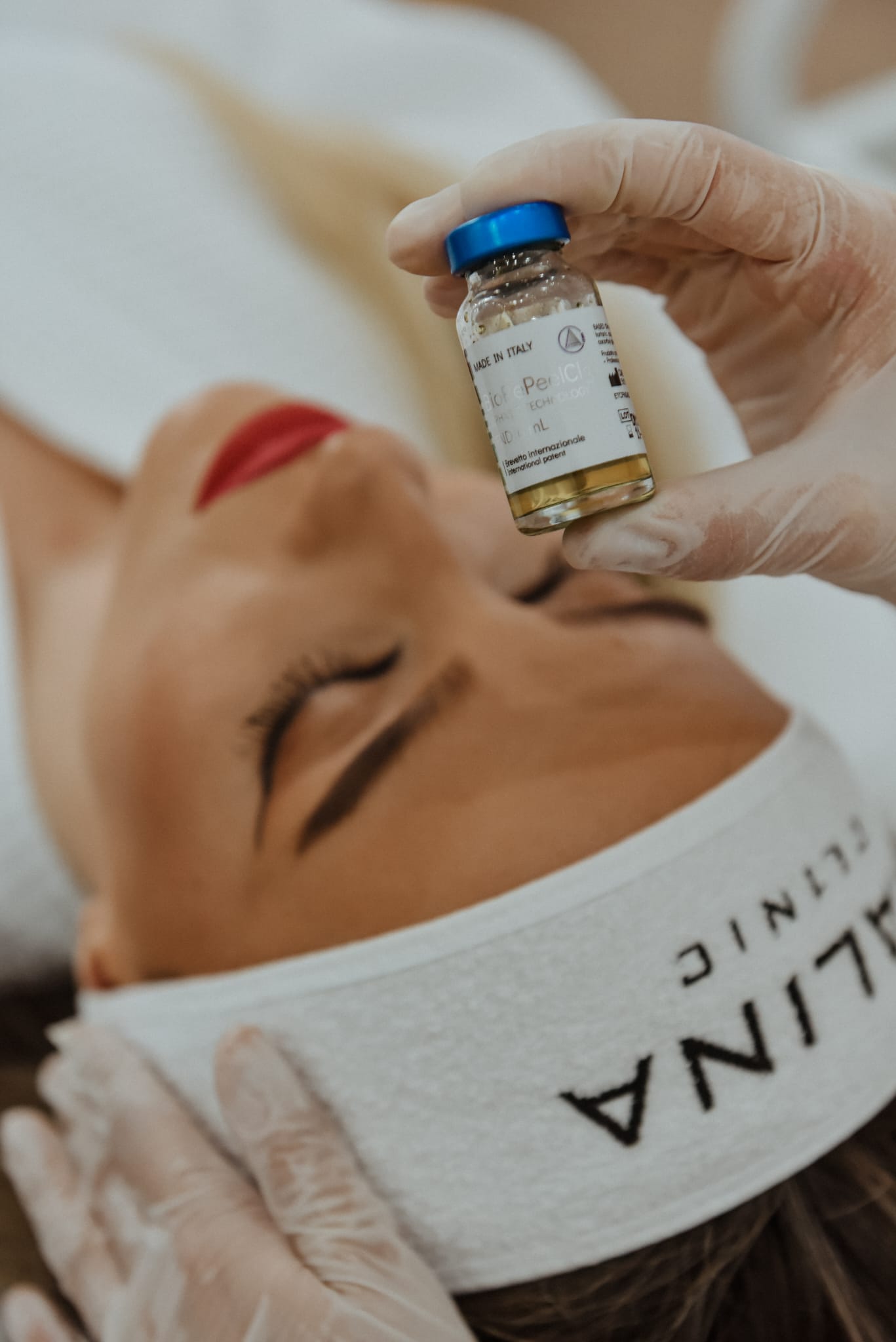 Flacon BioRePeelCl3 din portofoliul Malina Clinic